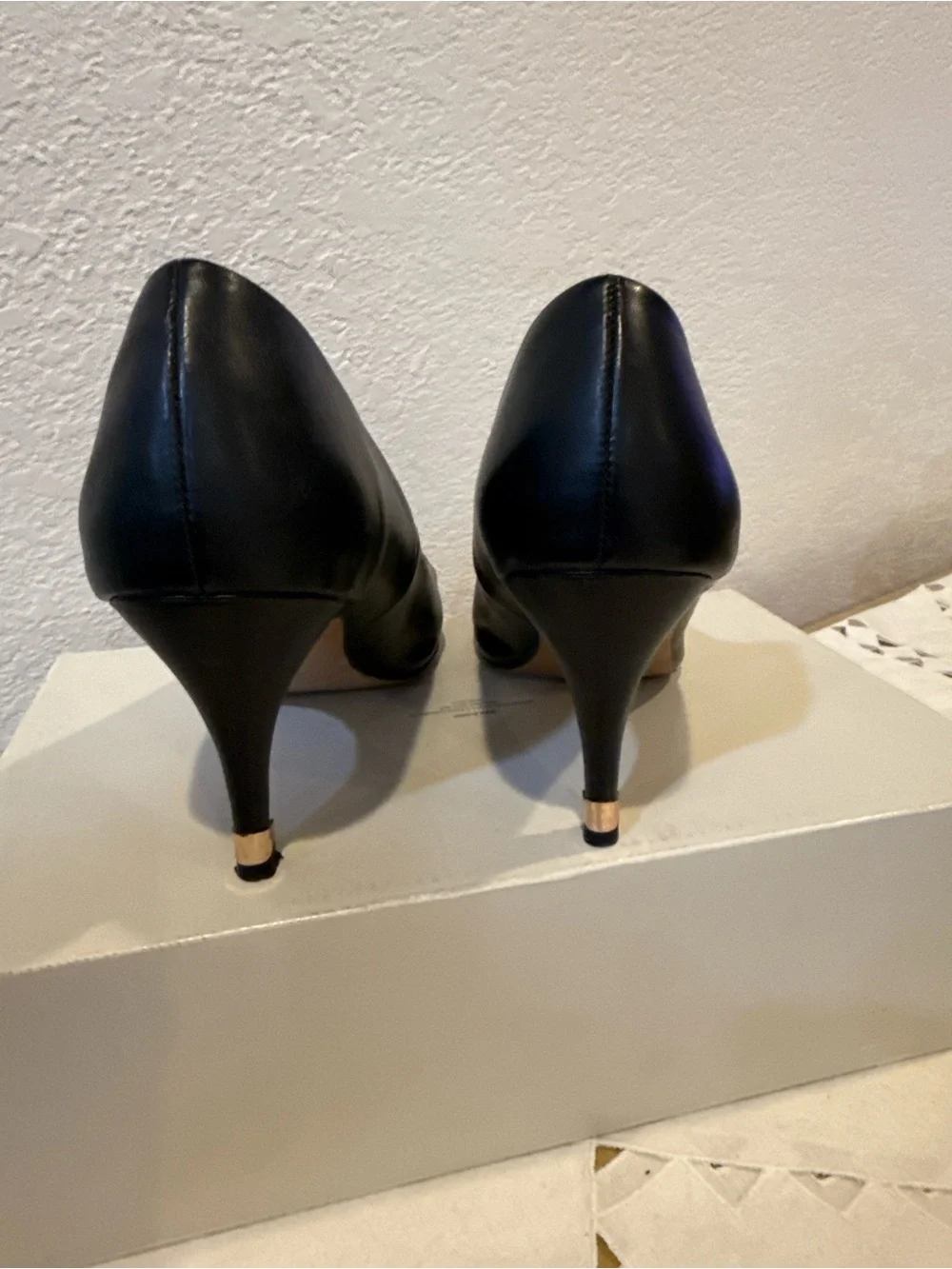 Apt. 9 Black Pointed-Toe Pump